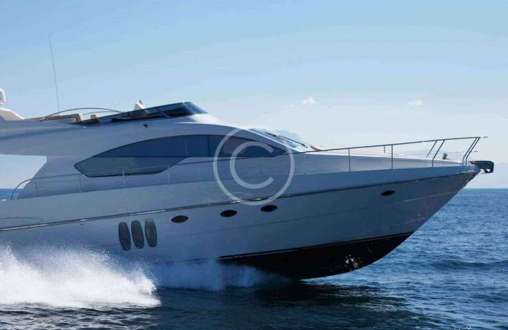 yacht